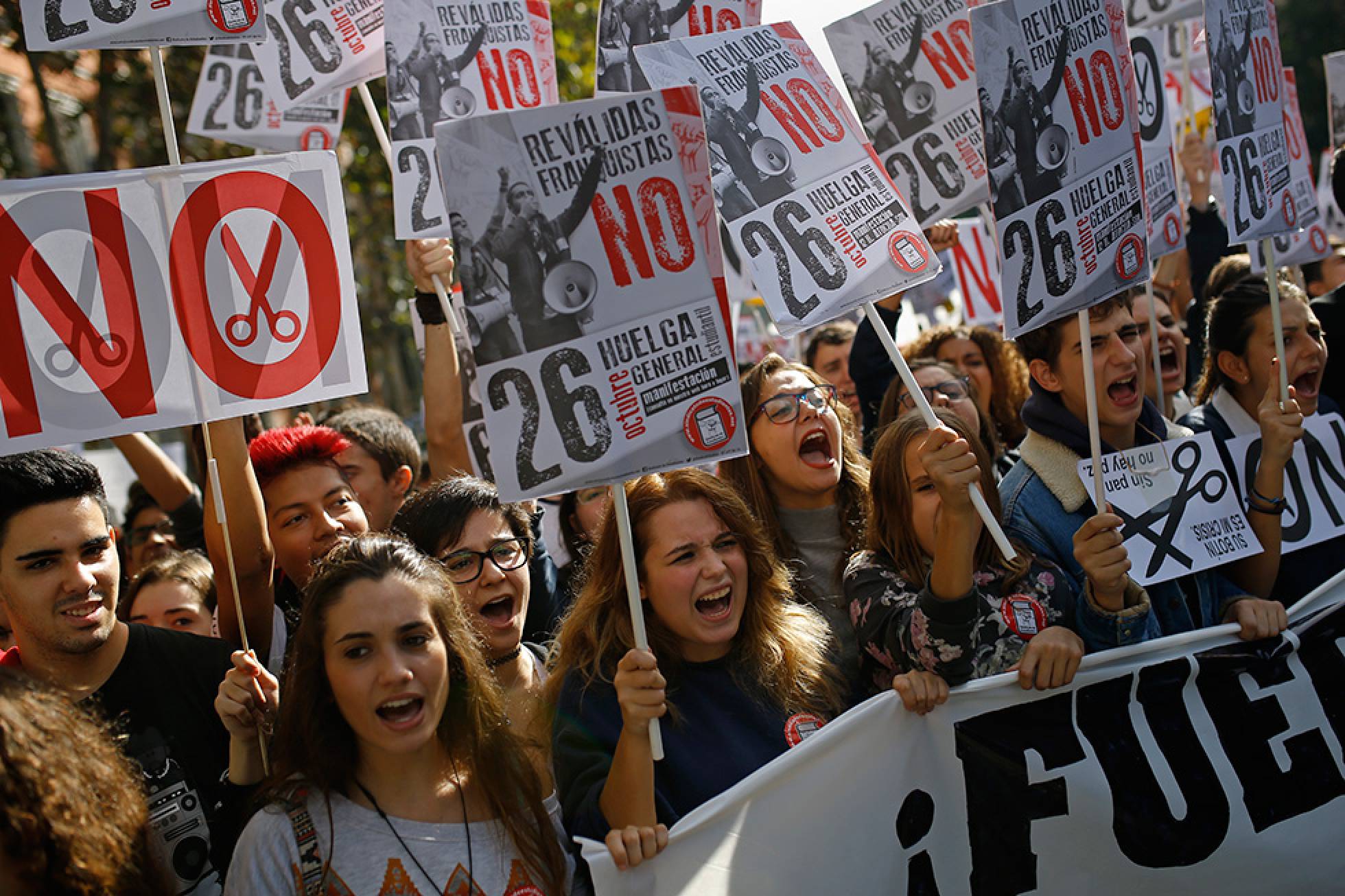 Fotos: 26 de octubre: Huelga de estudiantes contra las reválidas, en ...