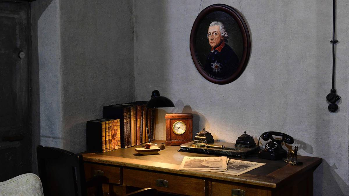 Réplica del estudio de Hitler a escala real.