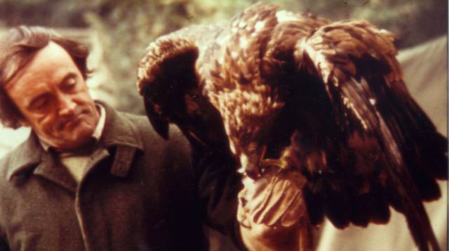 Félix Rodríguez de la Fuente, en su programa 'El hombre y la Tierra'.