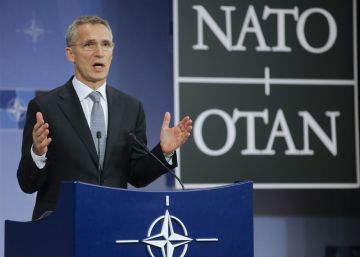 BUR60 BRUSELAS (BÉLGICA), 27102016.- El secretario general de la OTAN, Jens Stoltenberg, comparece en un rueda de prensa durante la segunda y última jornada de la reunión de ministros de Defensa de los países de la OTAN en Bruselas, Bélgica, hoy, jueves 27 de octubre de 2016. La reunión finaliza hoy con una discusión con Mogherini sobre cómo los países de la OTAN pueden incrementar su cooperación. EFEOlivier Hoslet