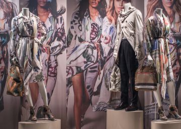 Escaparate de moda en una tienda de Londres. 