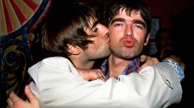 Los diez grandes escándalos de Oasis