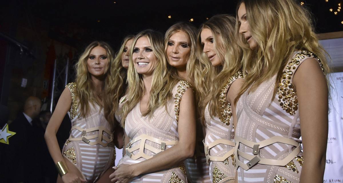Heidi Klum, y sus cinco clones en la fiesta de Halloween en Nueva York.