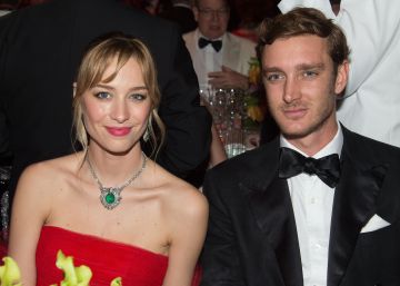 Beatrice Borromeo y Pierre Casiraghi, en el baile de la rosa el pasado marzo.
