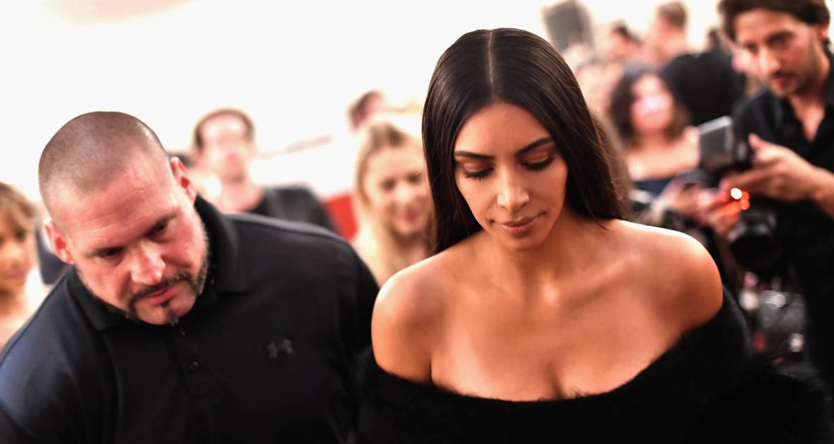 Pascal Duvier vela por la seguridad de Kim Kardashian en un evento al que acudi&oacute; la estrella hace unos d&iacute;as.