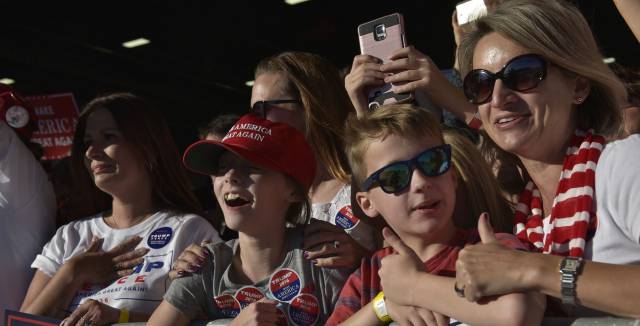 Followers of Donald Trump in Minneapolis.