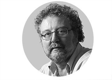 Un loco a cargo del manicomio