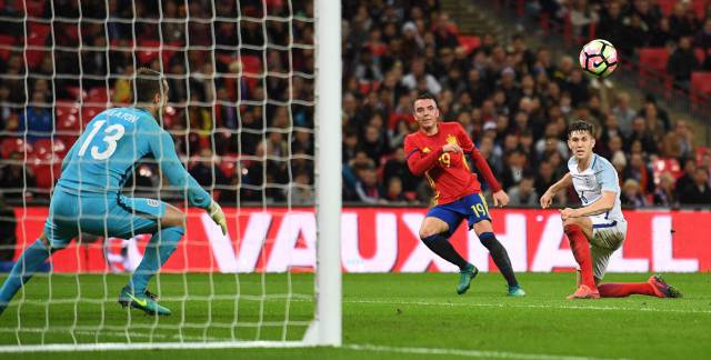 Aspas marca el primero de España.