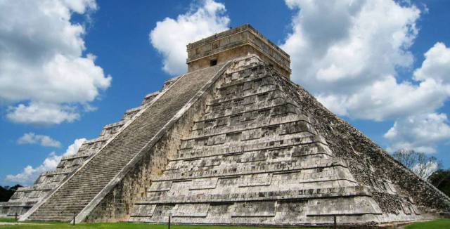 Mexico's 30-meter high Temple of Kukulkan.