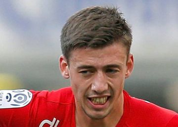 Lenglet signs with Sevilla on four and a half year deal