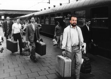 Nuestros directores de cine emigran para buscarse las habichuelas