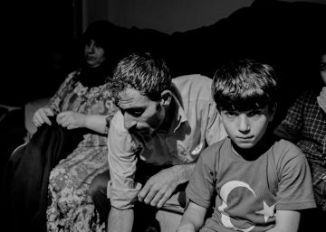 Miles de niños sirios en talleres clandestinos en Turquía