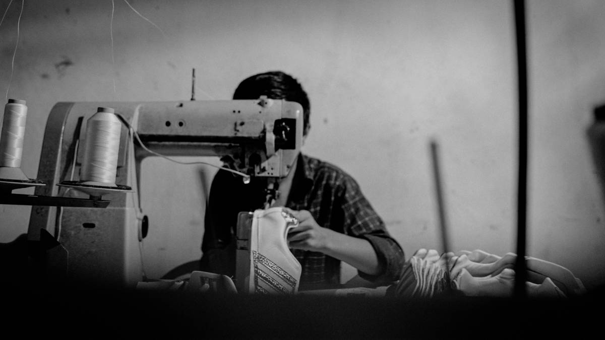 Miles de niños sirios en talleres clandestinos en Turquía