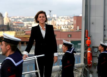 Primera visita de Cospedal a las tropas en el exterior