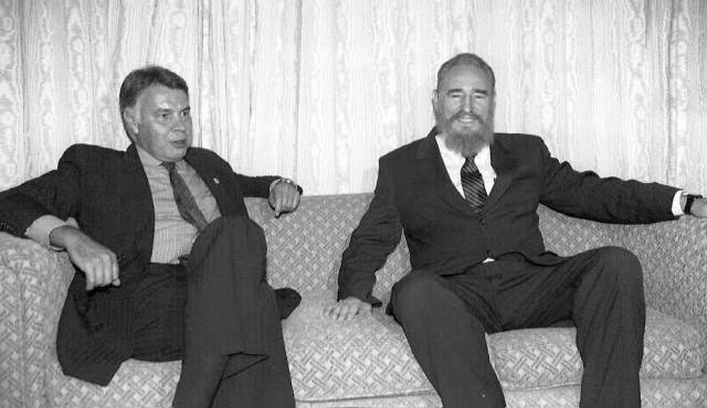 González y Castro en una cumbre Iberoamericana, en Argentina en 1995.