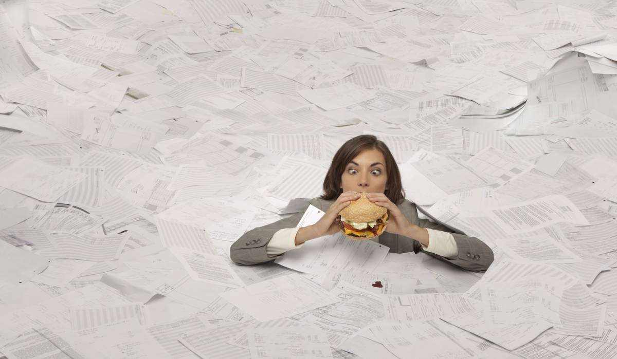 ¿Qué es peor, comer por estrés o por placer?