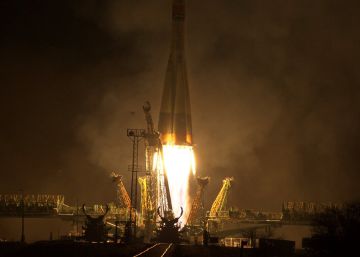 Lanzamiento del cohete ruso Progress MS-04 con destino a la ISS.