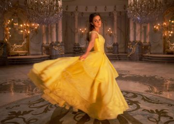La brillante decisión de Emma Watson de rechazar el corsé en su papel de princesa Disney