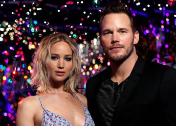 Jennifer Lawrence y Chris Pratt durante el estreno de 'Pasajeros' en Los Ángeles.