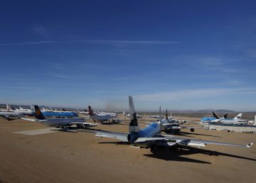 Aviones en el Aeropuerto de Teruel.