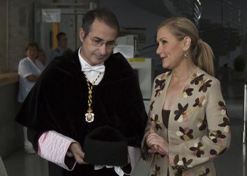 El rector acusado de plagiar deja su cargo en la conferencia de rectores