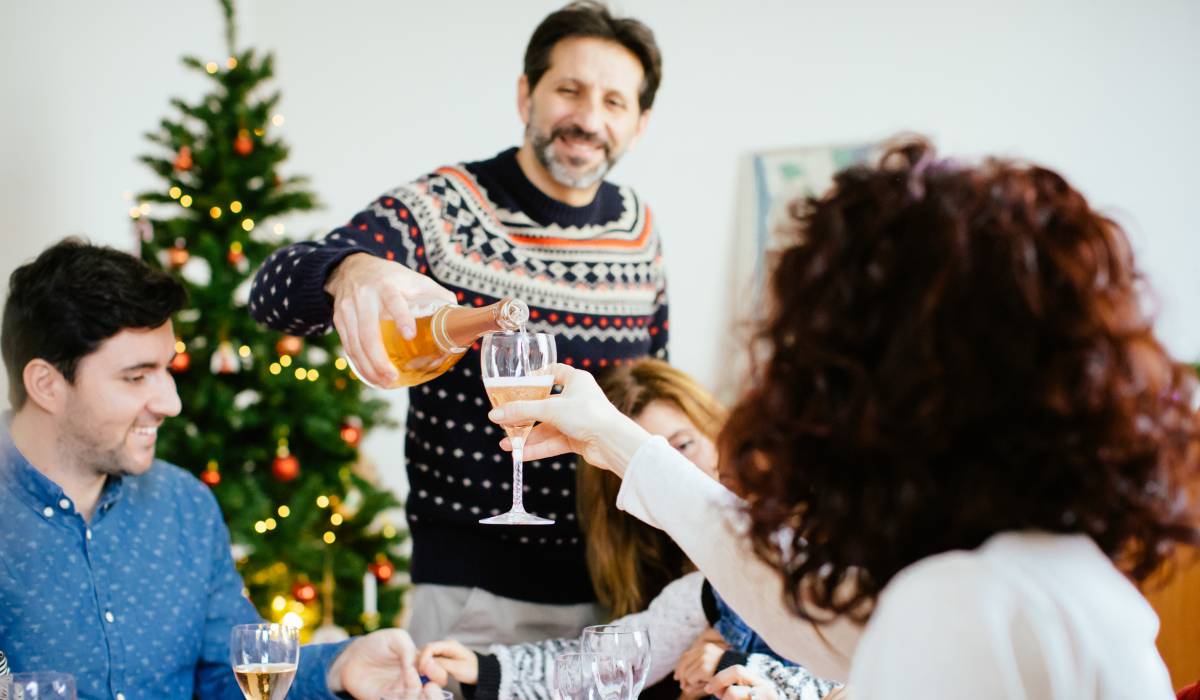 Cómo arreglárselas para mojar pan en la salsa sin parecer maleducado