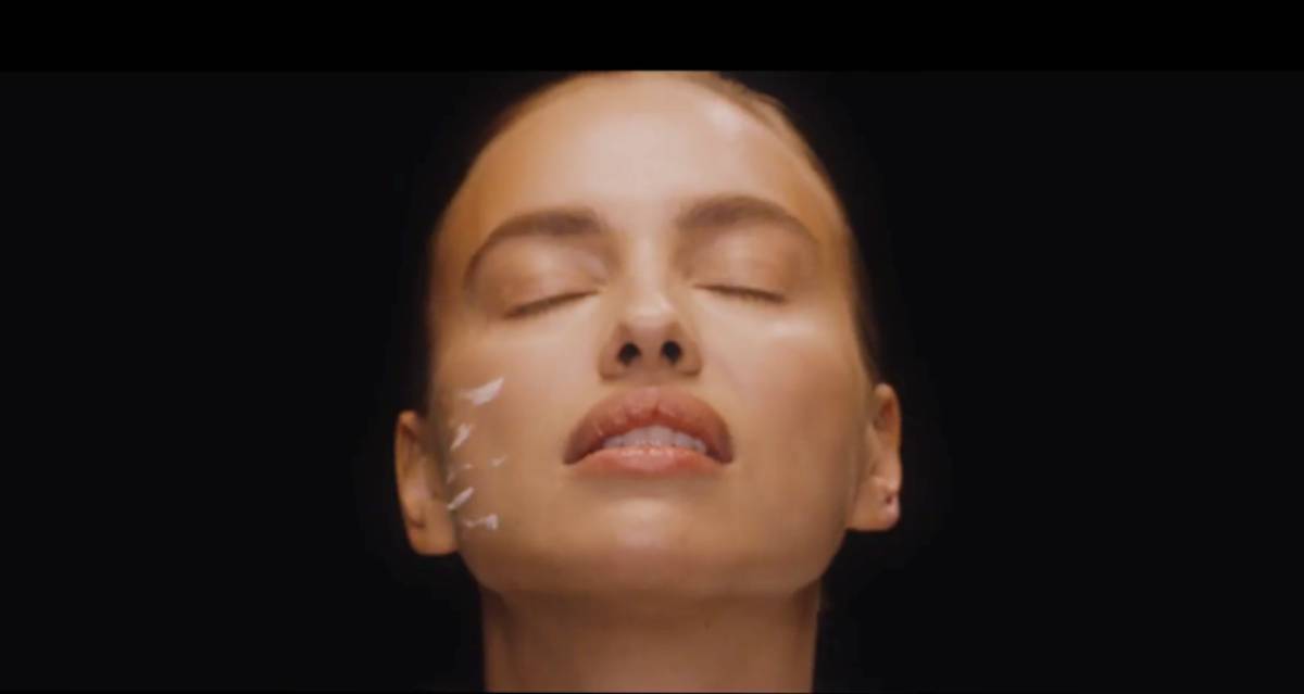 Irina Shayk y las más bellas, en el erótico calendario de adviento