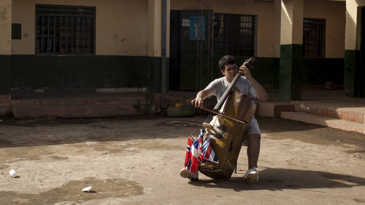 La orquesta que convierte la basura en música
