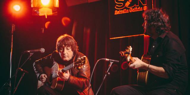 Pájaro celebra la Navidad en OH! My LOL SON Estrella Galicia