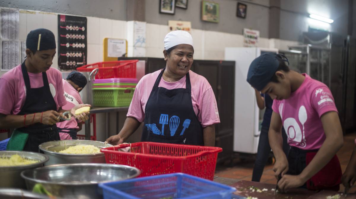 De dormir entre cartones a abrir un restaurante