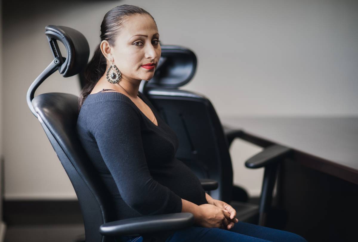 Surrogate mother, Dary, 27.