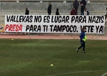 Rayo fans rail against signing of “neo-Nazi” Roman Zozulya