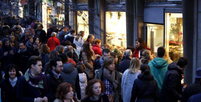 Christmas shoppers in Madrid.