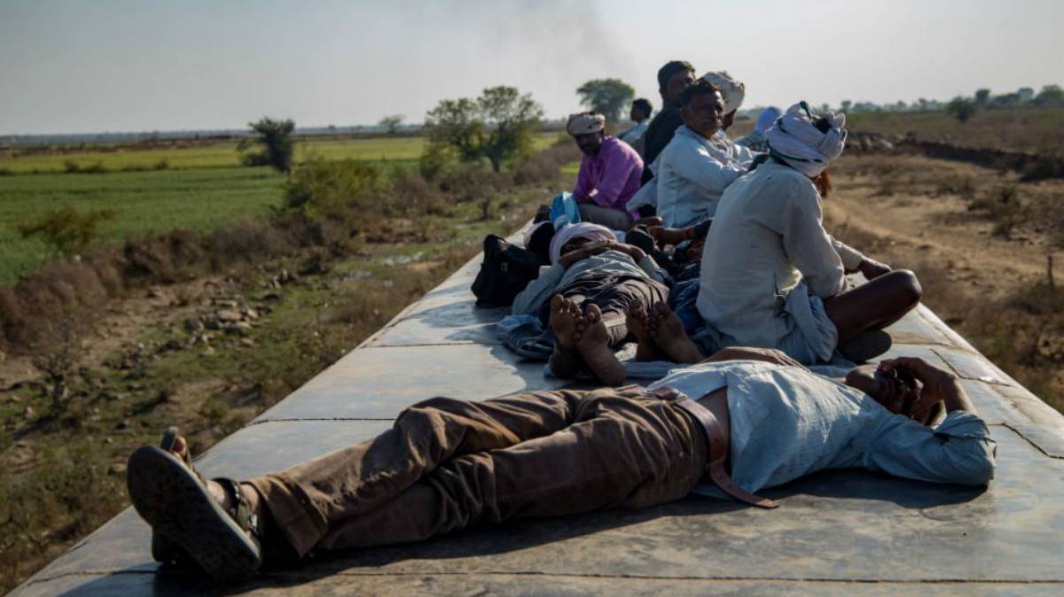 India desde el techo de un tren