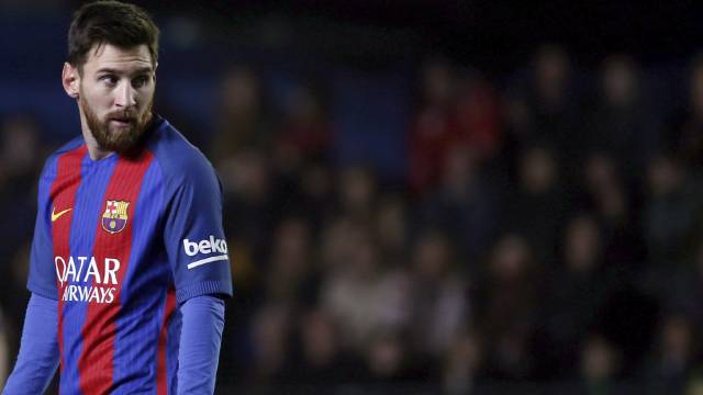 Messi, en el campo del Vila-real.