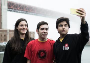 Los fundadores de Sharge, Elsa Rodríguez, Alex Sicart y Guillermo Andrés.