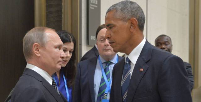 Las miradas de Vlad&iacute;mir Putin y Barack Obama dejan entrever lo que pasa por su mente