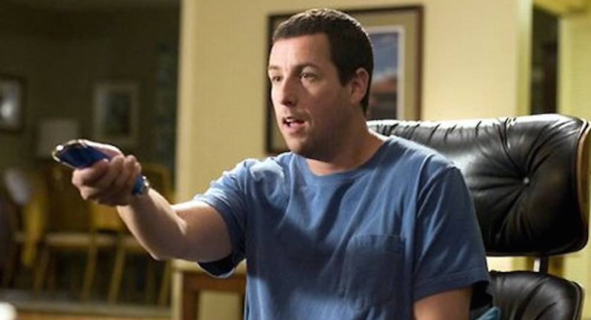 “Traedme el mando de la tele, que no llego”: lo que piden los españoles a domicilio