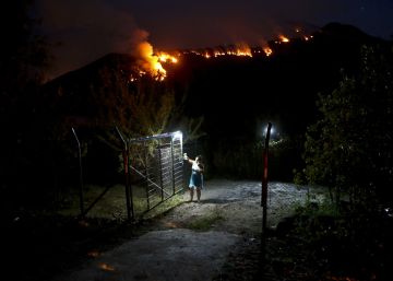 Incendio en Caj&oacute;n del Maipo, en las afueras de Santiago (Chile).