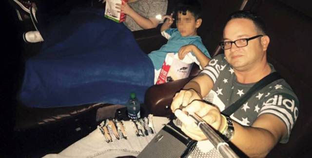 Yunieski and Kevin Marcos in Laredo.