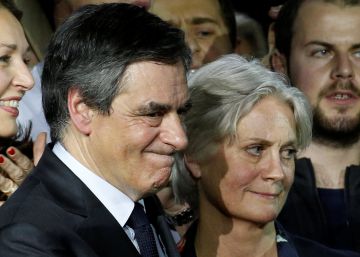 La Policía entra en el parlamento francés en busca de documentos sobre la pareja de Fillon