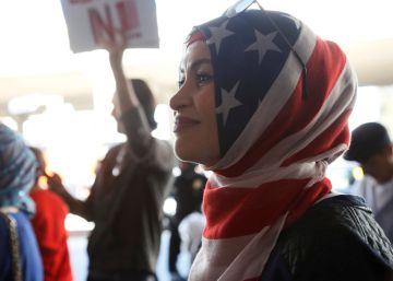 Gestos de resistencia ciudadana contra el veto migratorio de Trump