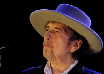 Montaje con im&aacute;genes de Frank Sinatra y Bob Dylan.