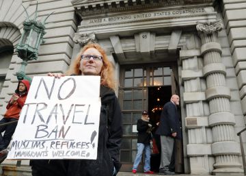 Los jueces presionan a la Casa Blanca para que explique la urgencia del veto migratorio