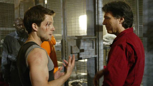 Hatch, a la derecha, en el rodaje de 'Battlestar Galactica'.