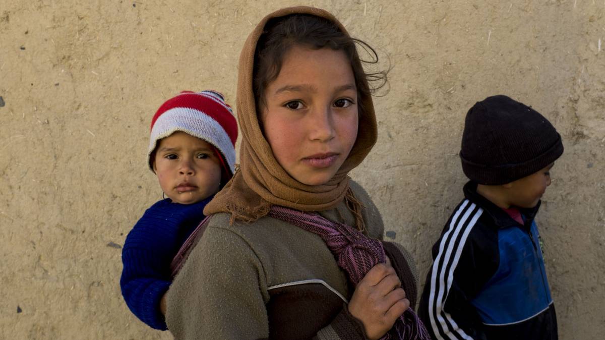 Yo, en la guardería; mi hermana, en la escuela