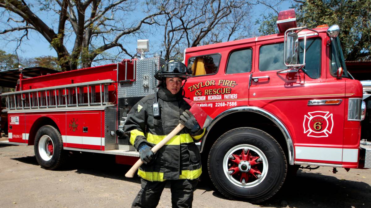 Yolaina Chávez Talavera, trabaja como bombera en Managua (Nicaragua).
