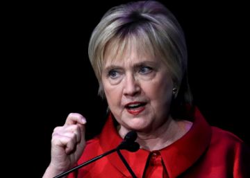 Internet se obsesiona con el nuevo flequillo de Hillary Clinton