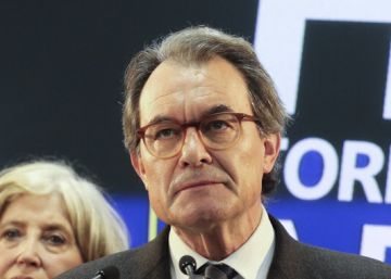 Ex-Catalan premier barred from office for two years over independence vote