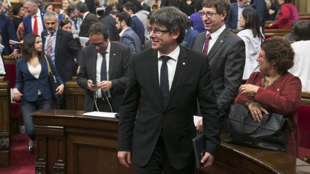 Carles Puigdemont en el Parlament.